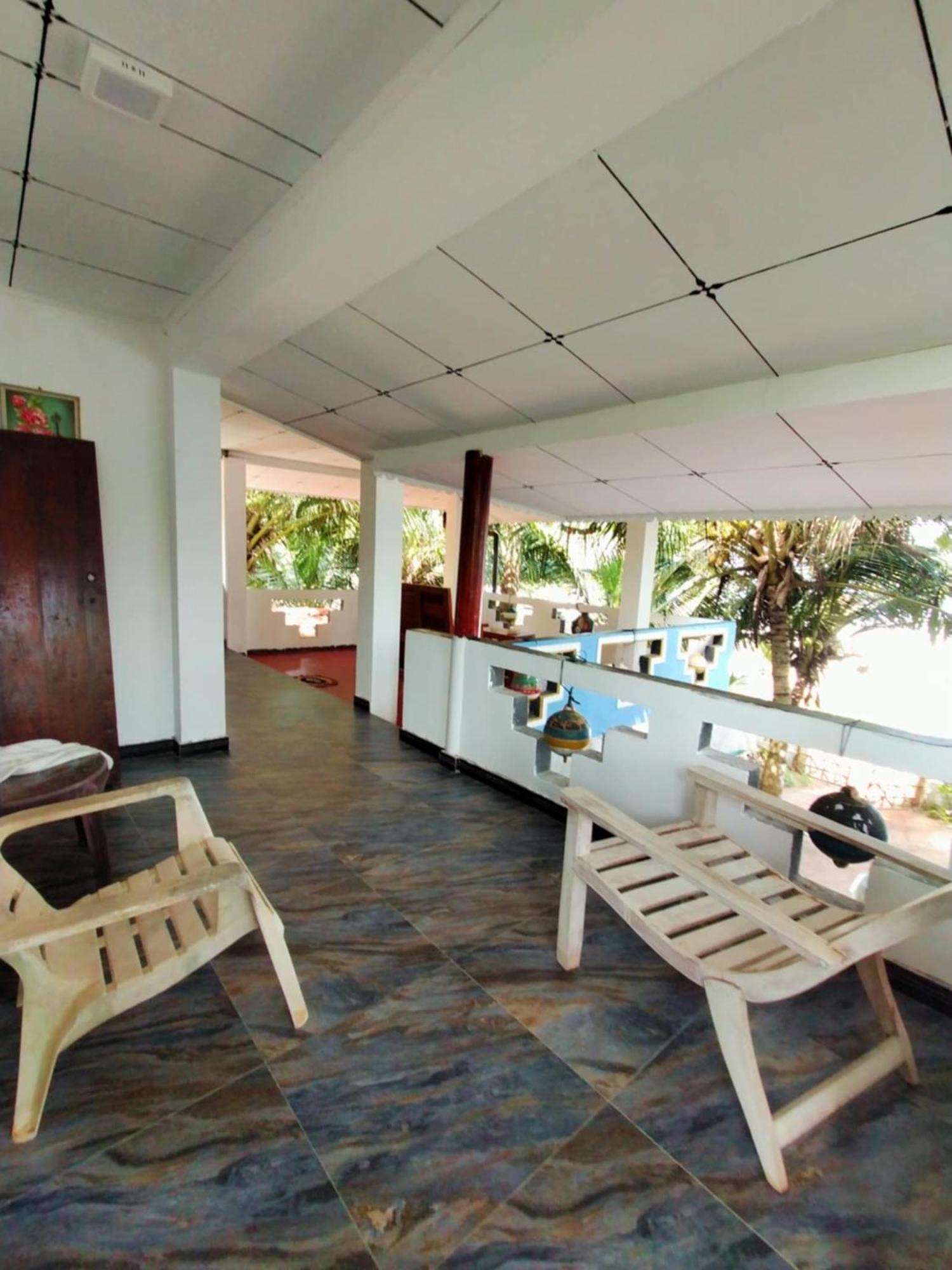 Chandi Gaya Beach Guesthouse 坦加拉 外观 照片